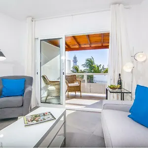& The Lighthouse Apartment Tias